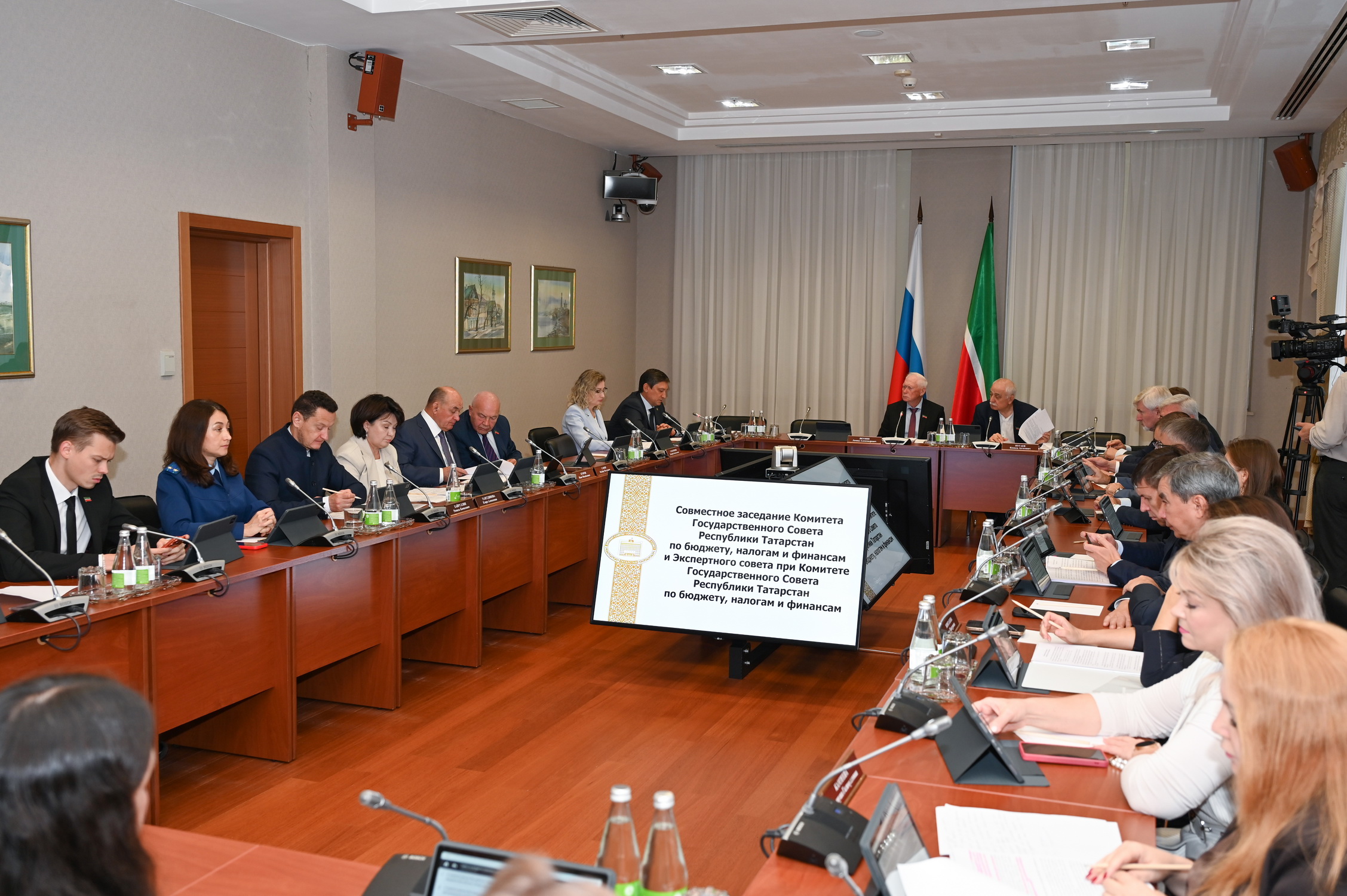 Заседание Комитета по бюджету, налогам и финансам ГС РТ