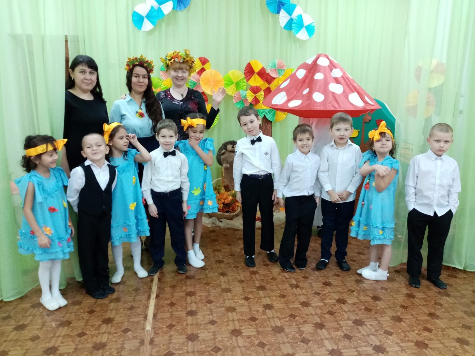 Паян – Воспитатель кунӗ. Ача садӗнче ӗçлекенсене ТР вӗрентӳпе наука министрӗ саламланă