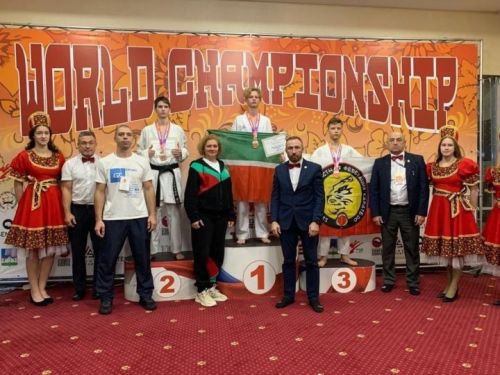 Пăвари Данила Смирнов – Тӗнче чемпионӗ!