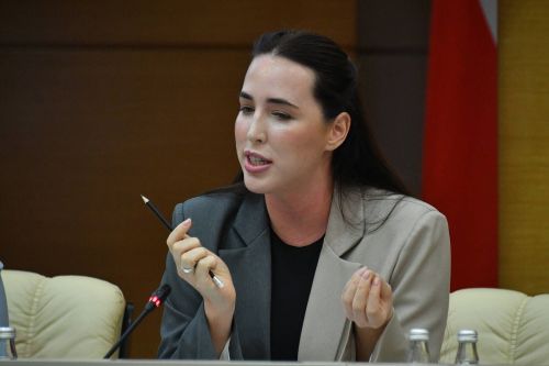 ТР Çамрăксен ӗçӗсен министерстви çемье институтне çирӗплетес тӗллевпе 2025 çулта тӗрлӗ мероприяти ирттересшӗн