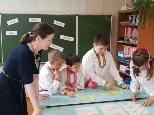 Вӗрентекене халалланă палăкăн эскизӗсемшӗн январь вӗçӗччен сасăлама пулать