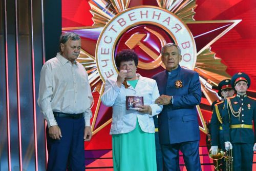 Рустам Минниханов: Ҫӗнтерӳ кунӗ - пӗтӗм халӑх уявӗ»