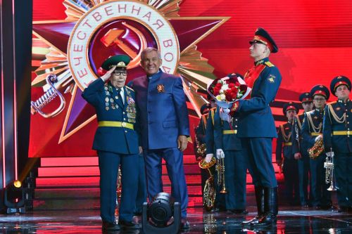 Рустам Минниханов: Ҫӗнтерӳ кунӗ - пӗтӗм халӑх уявӗ»