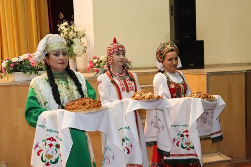 Республика кунӗ умӗн Çӗпрел районӗ 95 çул тултарнине паллă турӗ