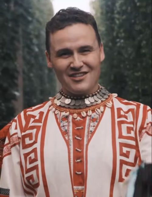 Паллă фольклорист Элтияр Александров кӗçех çӗнӗ юрăпа паллаштарӗ
