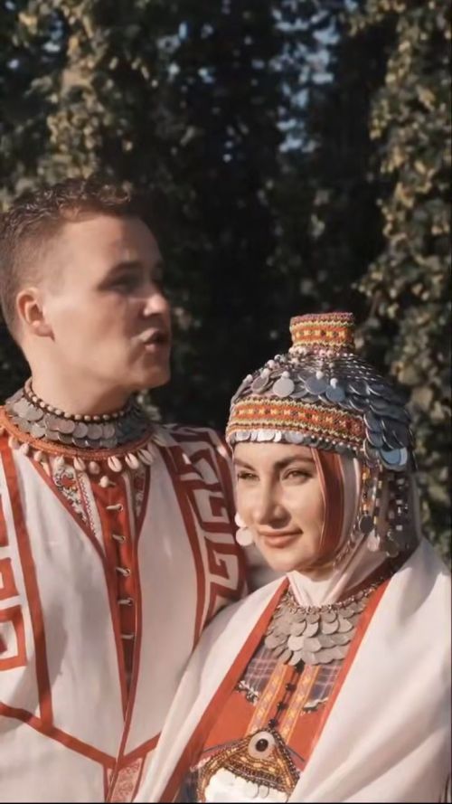 Паллă фольклорист Элтияр Александров кӗçех çӗнӗ юрăпа паллаштарӗ