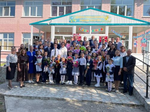 В школе села Новое-Ильмово Дрожжановского района прозвенел первый звонок для 42 учащихся