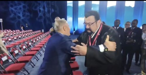 Рустам Минниханов Стивен Сигалпа тӗл пулнă