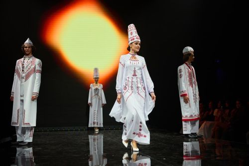 Хусанта иртнӗ «Стиль жизни –  Культурный код» этно-фестивальте хусансем чăваш модипе паллашрӗç