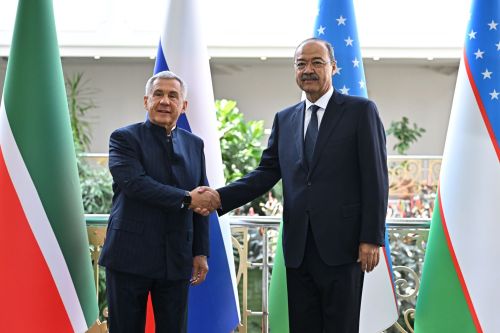 Рустам Минниханов Узбекистан Премьер-министрӗпе тӗл пулнă