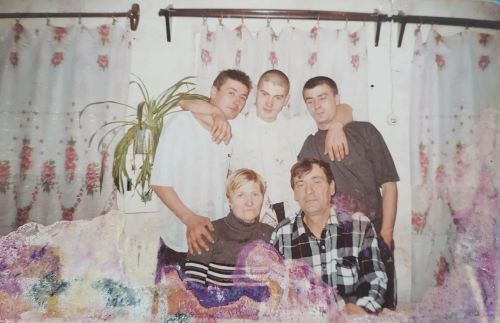 Сергей Петров пек паттăрсене пула эпир лӑпкӑ пурнăçпа пурăнатпăр, ӑшӑра, хӑтлӑхра çывӑратпӑр