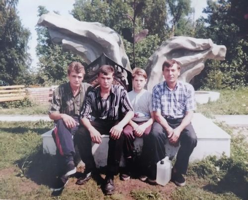 Сергей Петров пек паттăрсене пула эпир лӑпкӑ пурнăçпа пурăнатпăр, ӑшӑра, хӑтлӑхра çывӑратпӑр