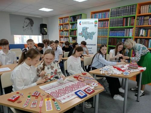 Вышивка объединяет: в Нурлатском районе реализуется  проект «Нурлат многоликий»