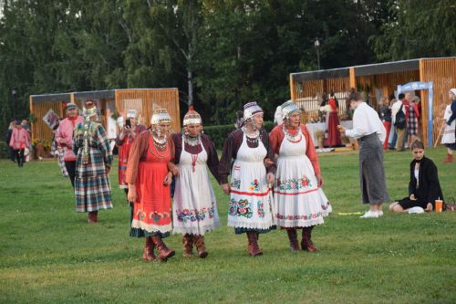 Хусанта «Древо жизни» проект шайӗнче 7 халăхăн культурипе паллашма пулать