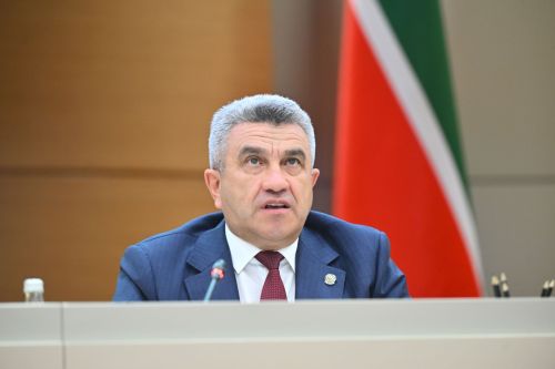 Тутарстанра кăçал икӗ ача ЕГЭпе 300-шер балл пухнă