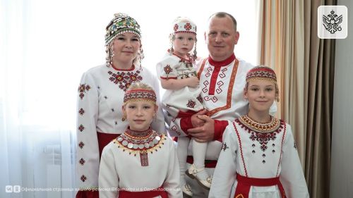 Пӗтӗм Раççейри «Семья года – 2026» конкурсра чăваш  çемйи çӗнтернӗ