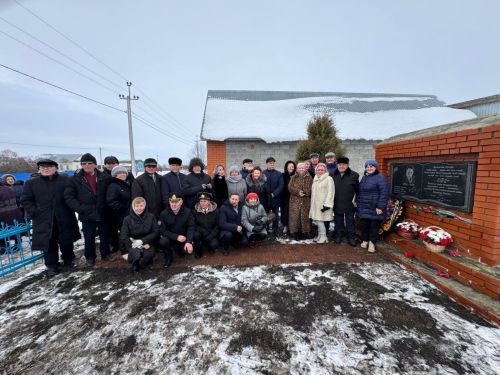 Валентин Урташ çуралнăранпа 100 çул çитрӗ