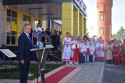 Пăва хулинче И.Я. Яковлевăн палăкӗ уçăлчӗ