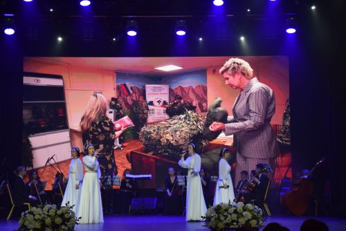 Конкурс: "Женщина года. Мужчина года: Женский взгляд"