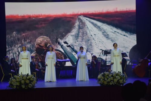 Конкурс: "Женщина года. Мужчина года: Женский взгляд"