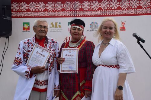 Уяври литература фестивалӗнче