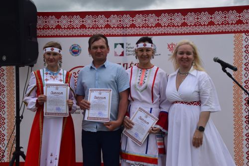 Уяври литература фестивалӗнче