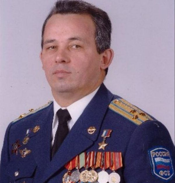 Генерал-лейтенант, летчик-испытатель  Николай Гаврилов паттăрла вĕçев тунăранпа 25 çул çитрĕ