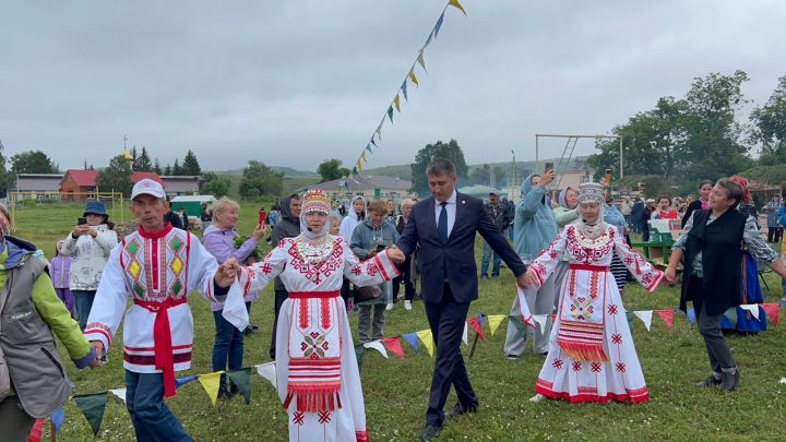 Тăмпăрлăра Уяв, Кивӗ Иглаелӗнче Ял кунӗ иртрӗ