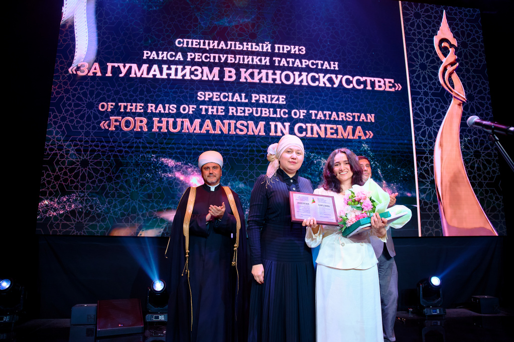 Изабель Каландар, режиссер. 