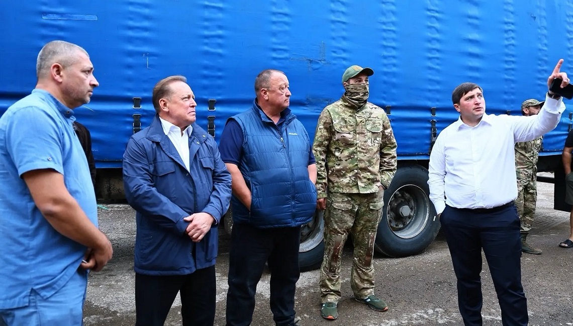 Нижнекамск отправляет гум груз