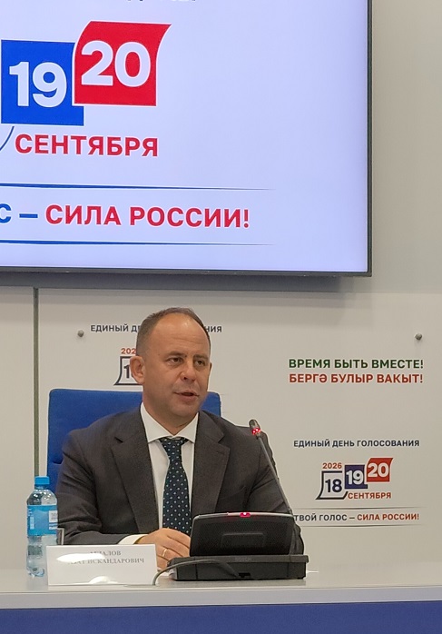 Азат Аббасов