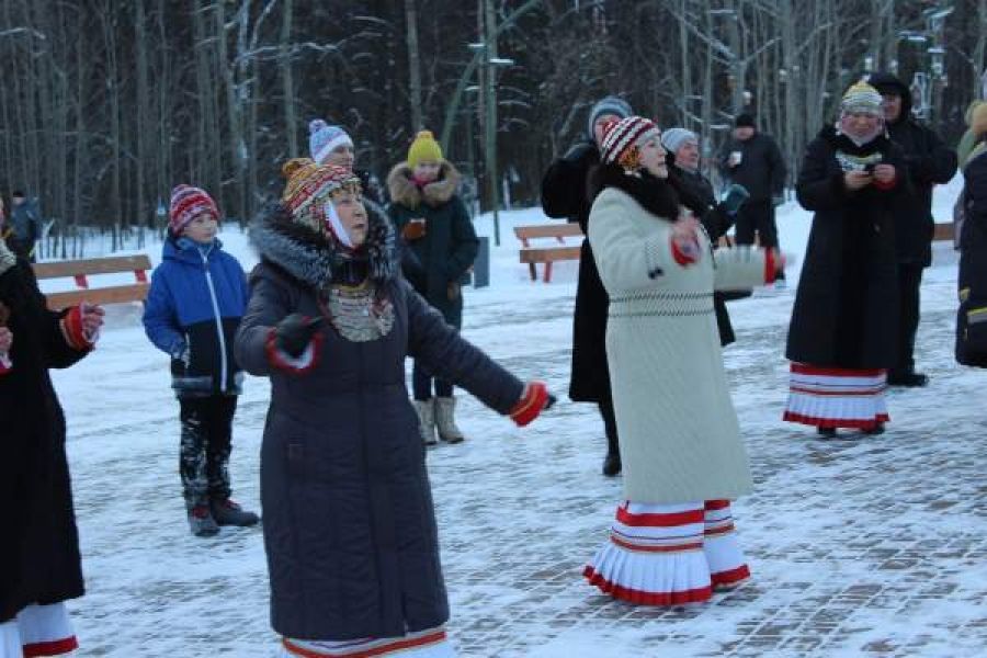 Герой зимних праздников у чувашей. Сурхури Чувашский праздник. Сурхури Чувашский зимний праздник. Праздник зимнего равноденствия Сурхури. Новогодний праздник Сурхури.