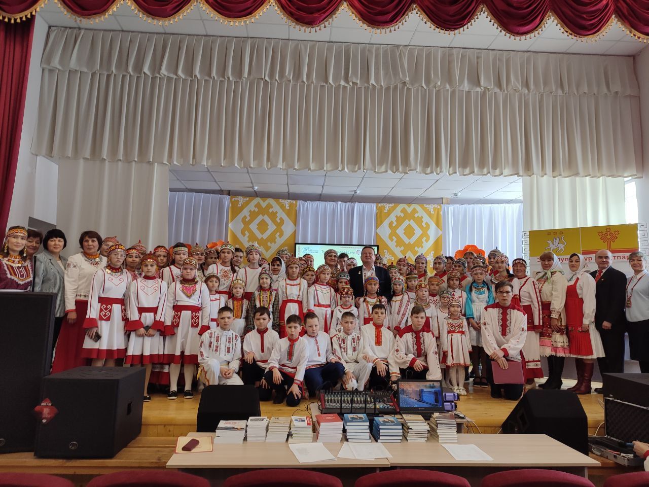 «ТУРКАЙ ВУЛАВĔСЕМ» ПОЭЗИ ФЕСТИВАЛĔ ТУХĂÇЛĂ ИРТРĔ
