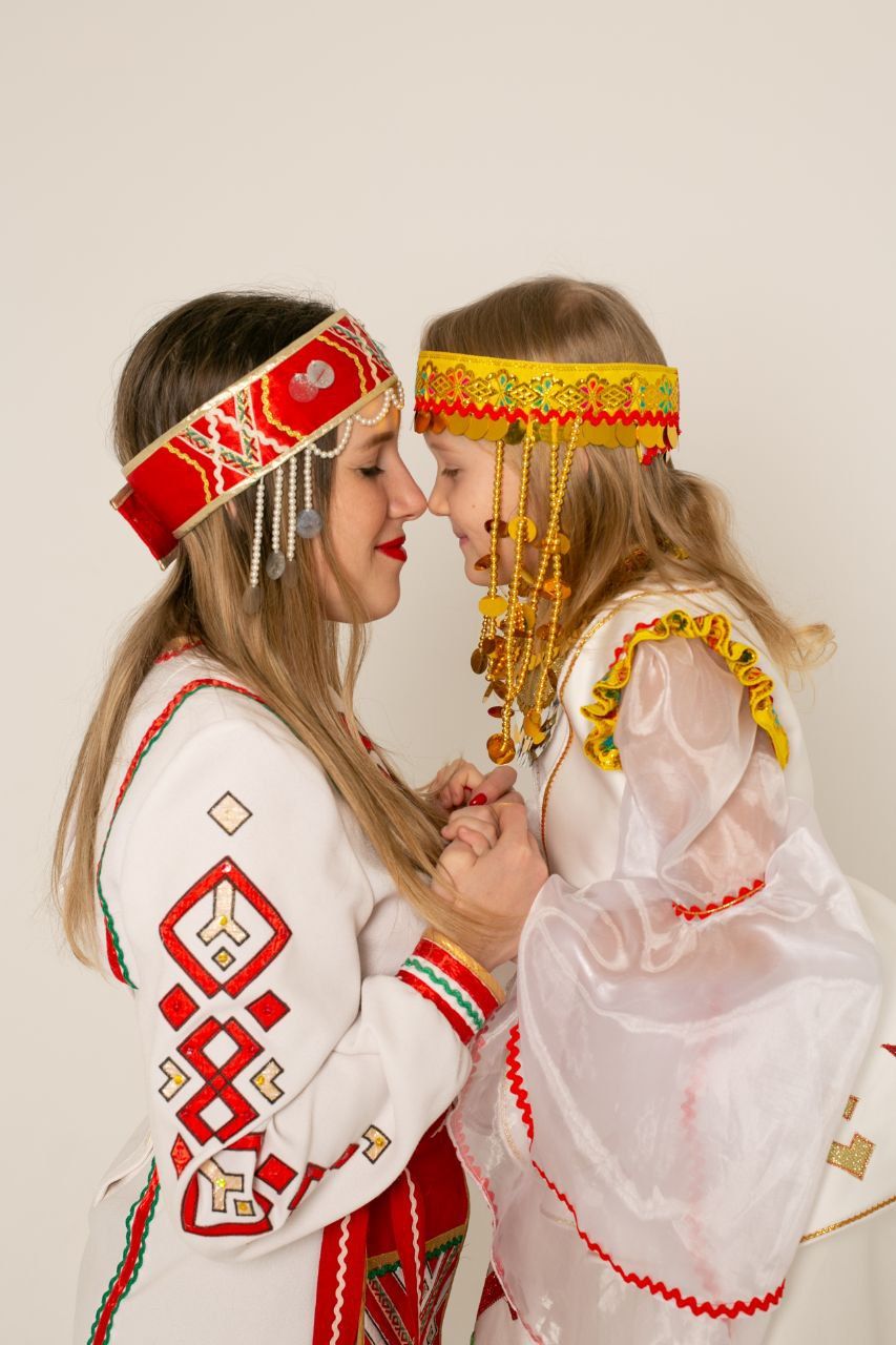 Тукай районӗнче пурăнакан Куликовсем ачисене мӗн пӗчӗкрен халăх йăли-йӗркипе паллаштараççӗ
