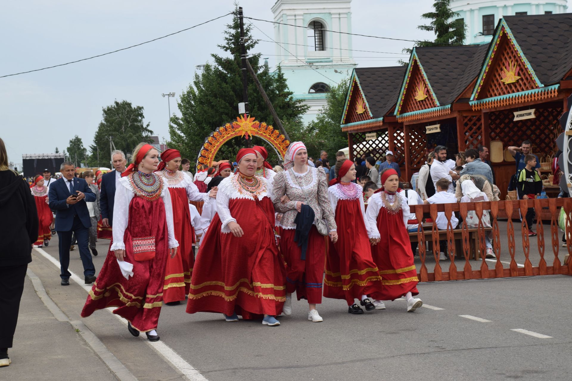 «КАРАВОНА» 180КОЛЛЕКТИВ ХУТШĂНЧӖ