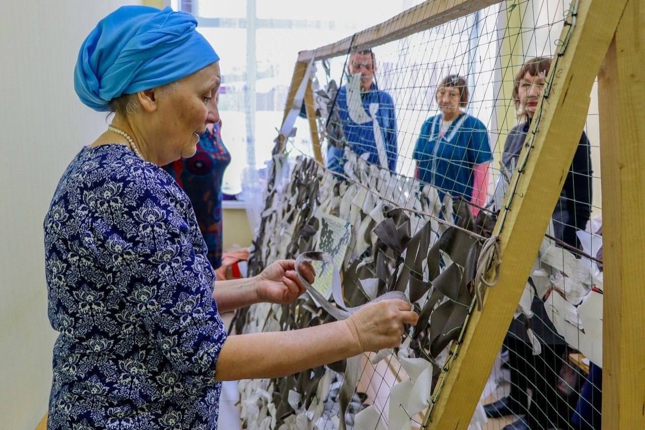 Теччӗсем фронт çывăхӗнчи госпитальсем, салтаксем валли гуманитари пулăшăвӗ пухаççӗ