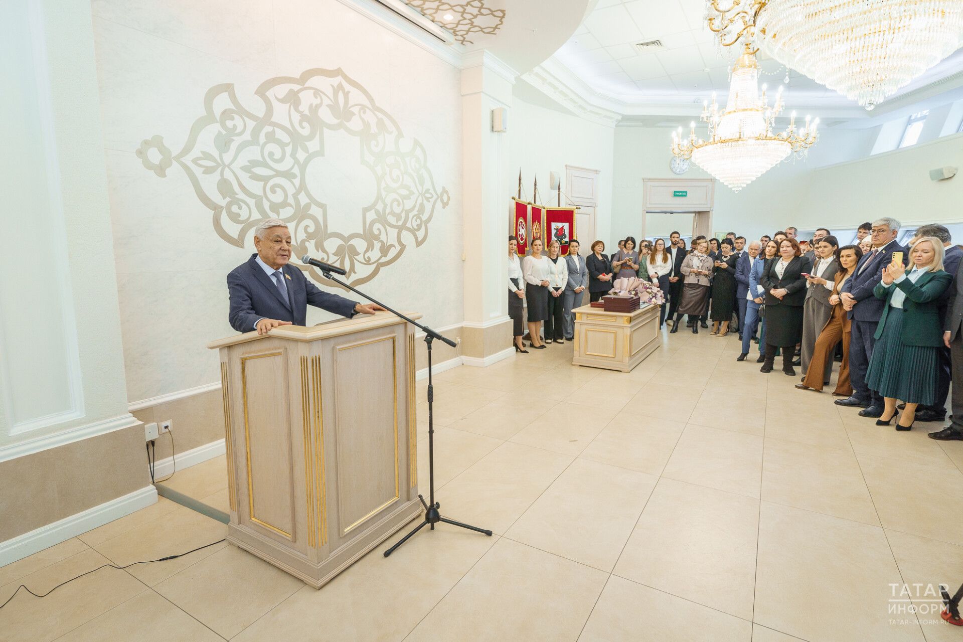 ТР Патшалăх Канашӗн Председателӗ Фарид Мухаметшин журналистсене Раççей Пичет кунӗпе саламларӗ
