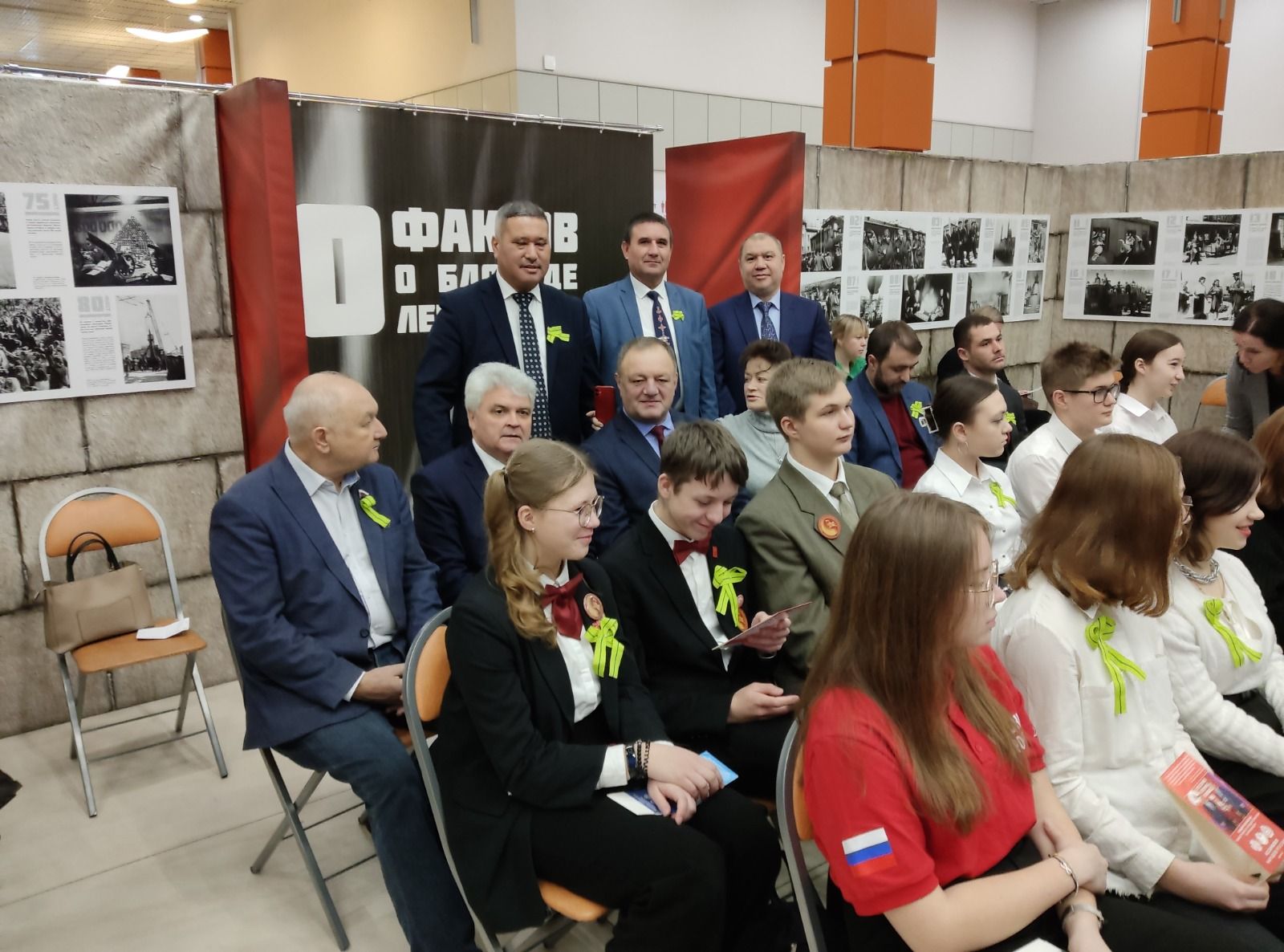 Ленинграда блокадăран хăтарнăранпа 80 çул: Пискарев масарӗнче пытарнă кашни чăваш салтакӗн ятне тупса палăртнă