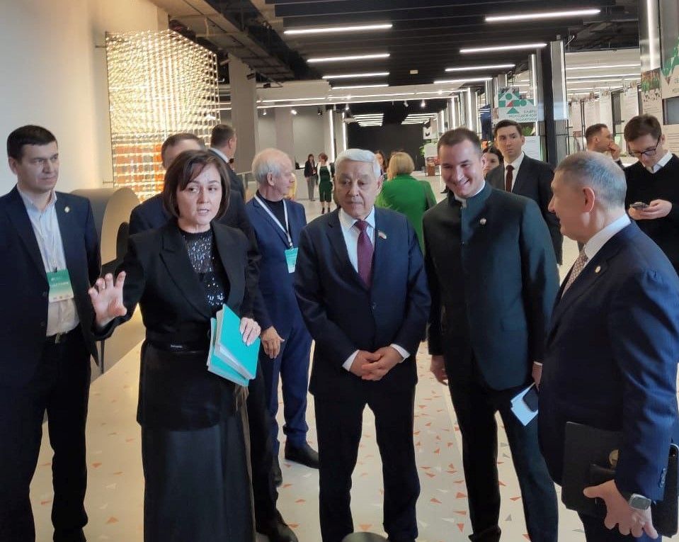 ТР Çамрăксен ӗçӗсен министерствин коллегийӗнче çамрăксене лайăх пурнăç туса памалли пирки калаçрӗç