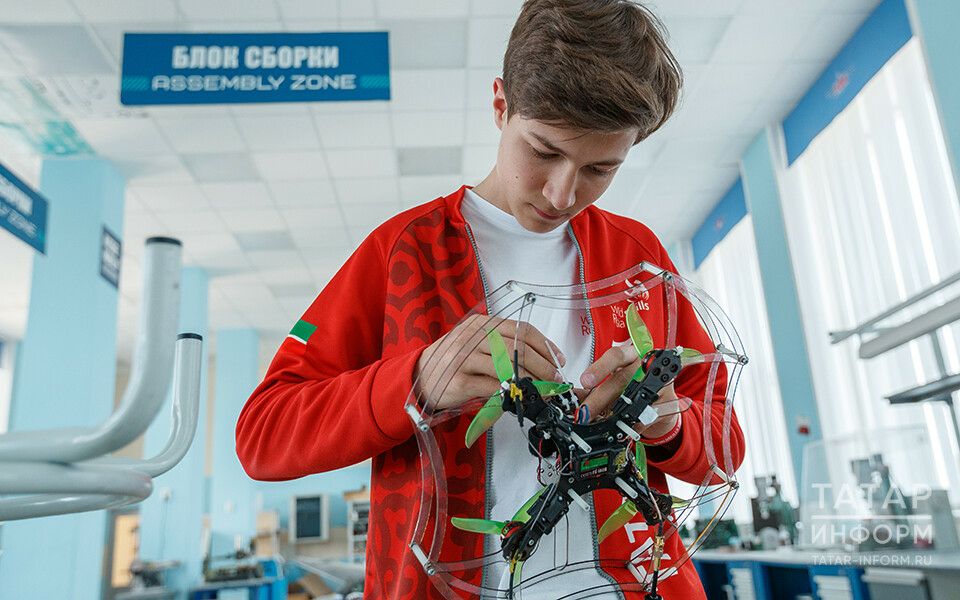 Шкулсене пилотсӑр авиаци системисен сферинче вӗрентме хатӗрлӗç