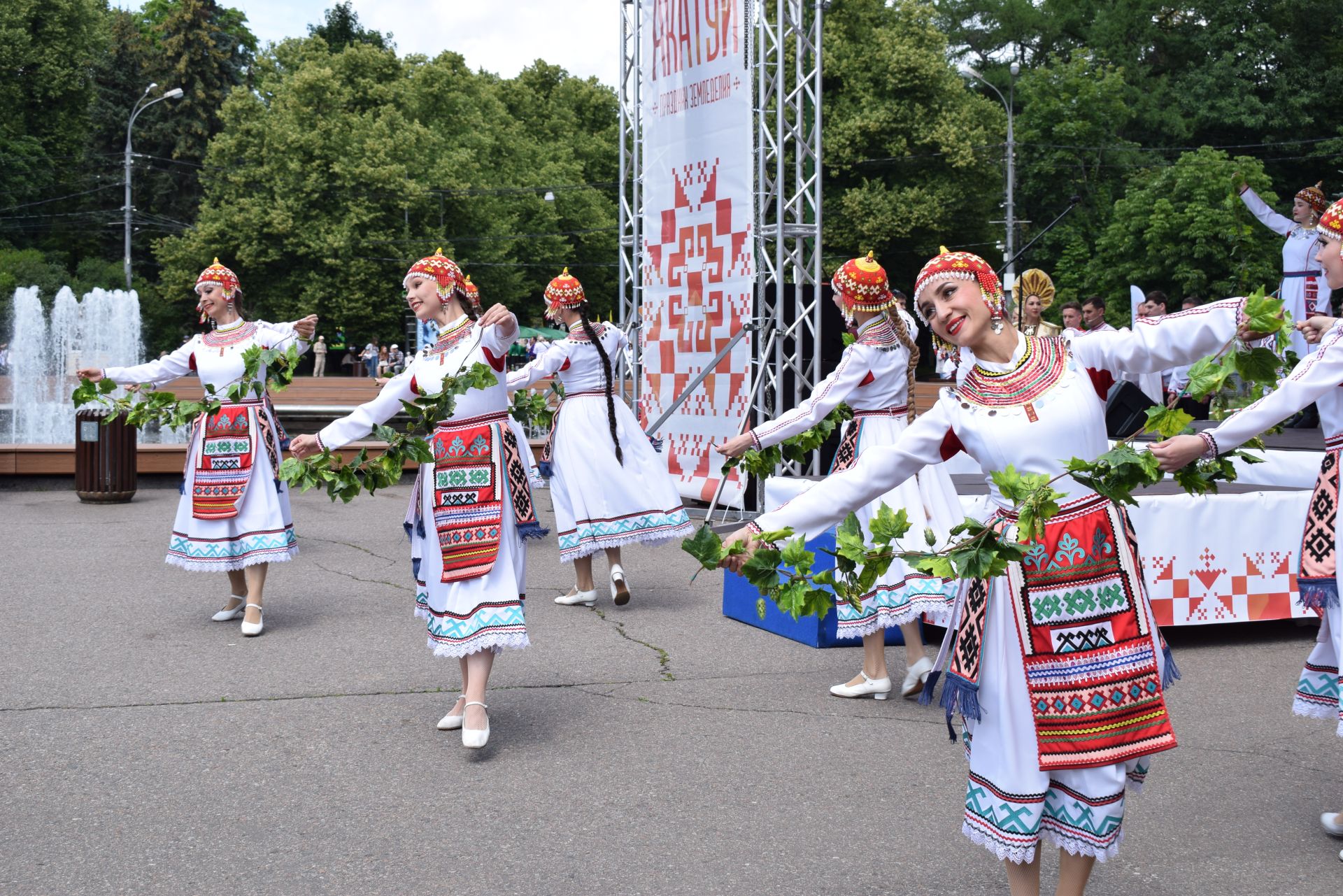 Пӗтӗм Раççейри чăвашсен Акатуйӗ кăçал та Мускаври «Сокольники» паркра иртет