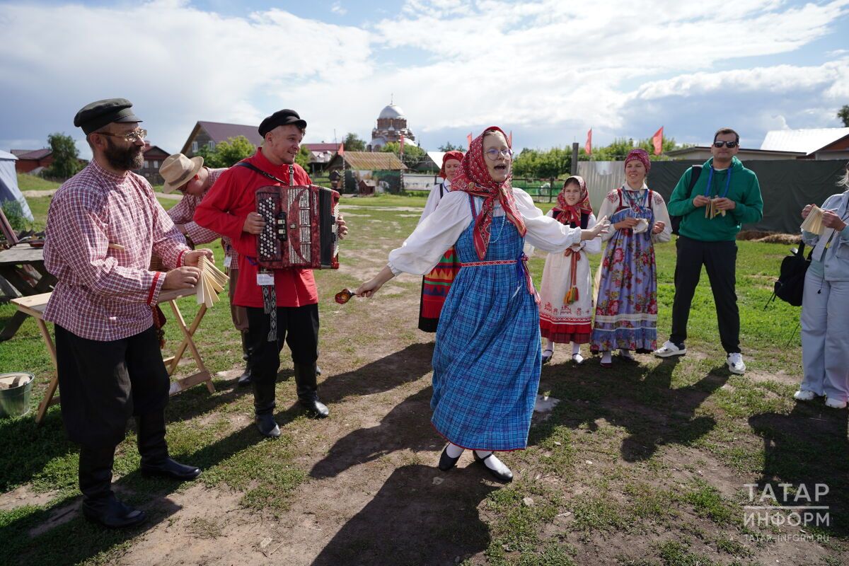 Свияжскра «Раççейӗн кăмăл-сипет пӗрлӗхӗ – тӗнчене чӗнсе калани» фестиваль уçăлчӗ