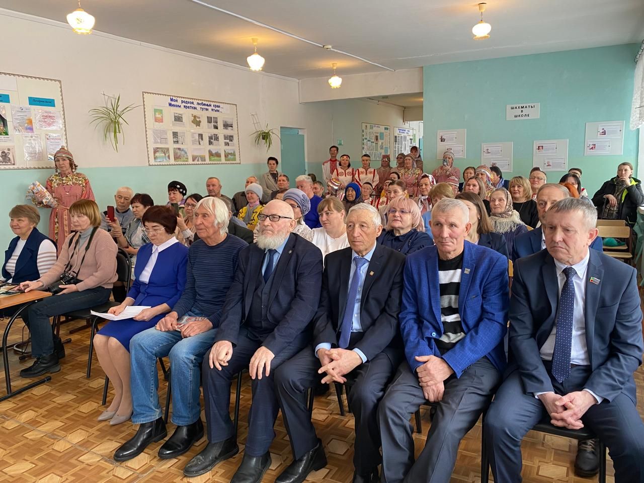 Ялавӑрта поэт-фронтовикӑн Михаил Захаровӑн 100-ҫуллӑхне паллӑ турӗҫ
