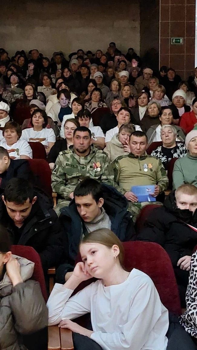 Презентацин тӗп хӑнисем – салтаксемпе волонтерсем