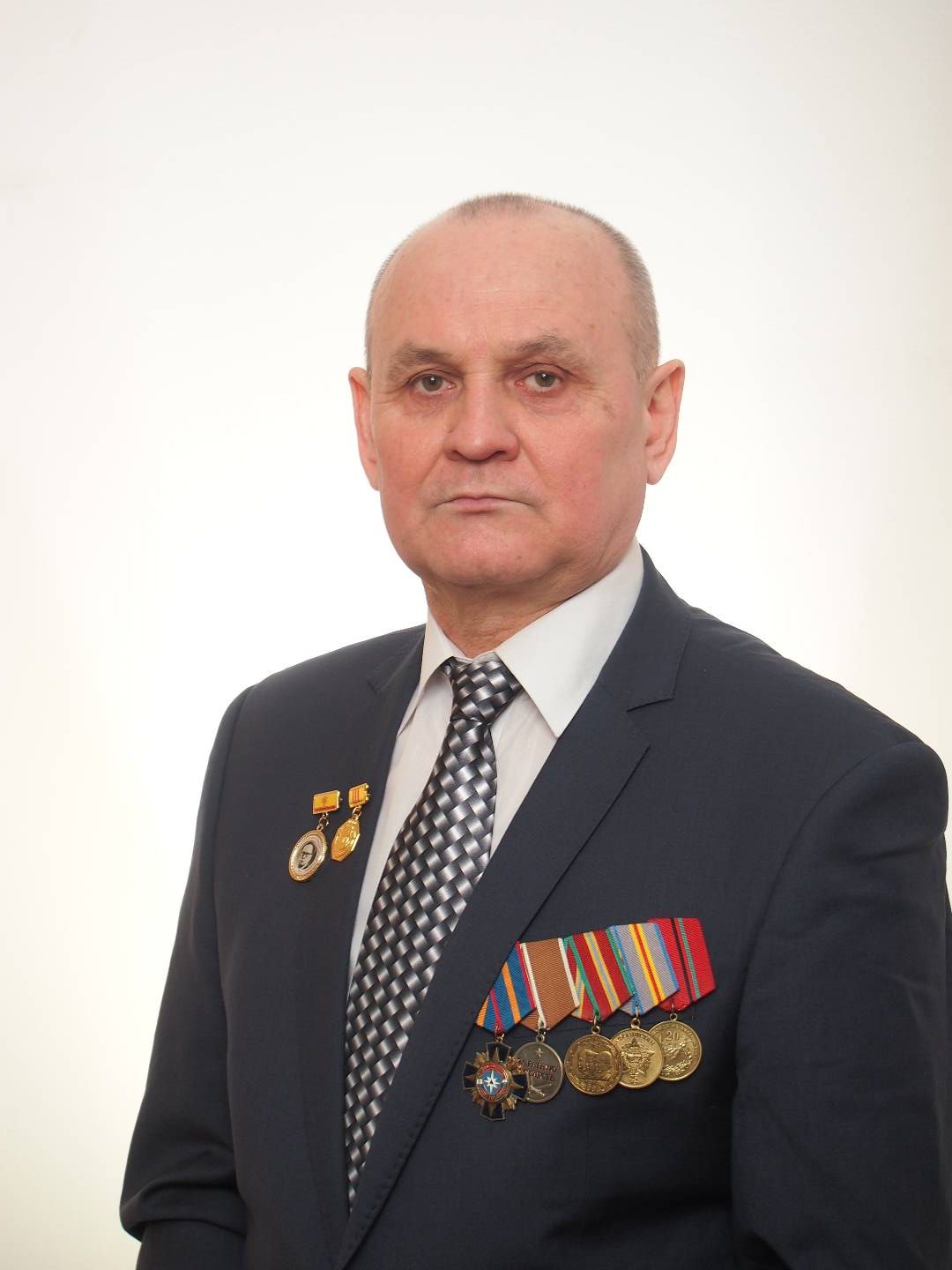 Афган вăрçин теми Анатолий Хмытăн пултарулăхӗнче тӗп вырăн йышăнать