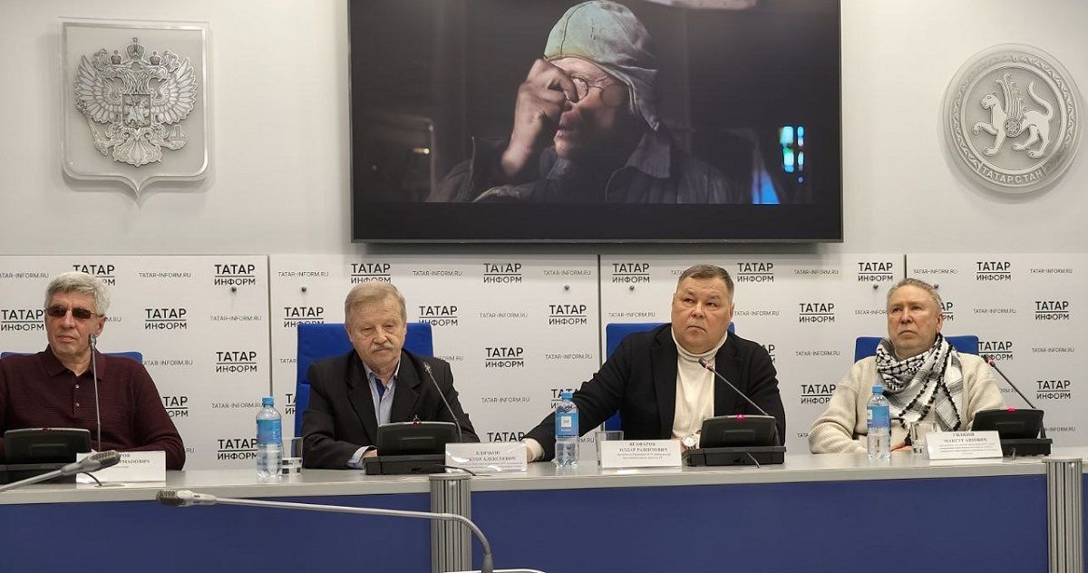 РФ Кинематографистсен союзӗн Тутарстанри  уйрăмӗ çулталăкран 45 тултарать