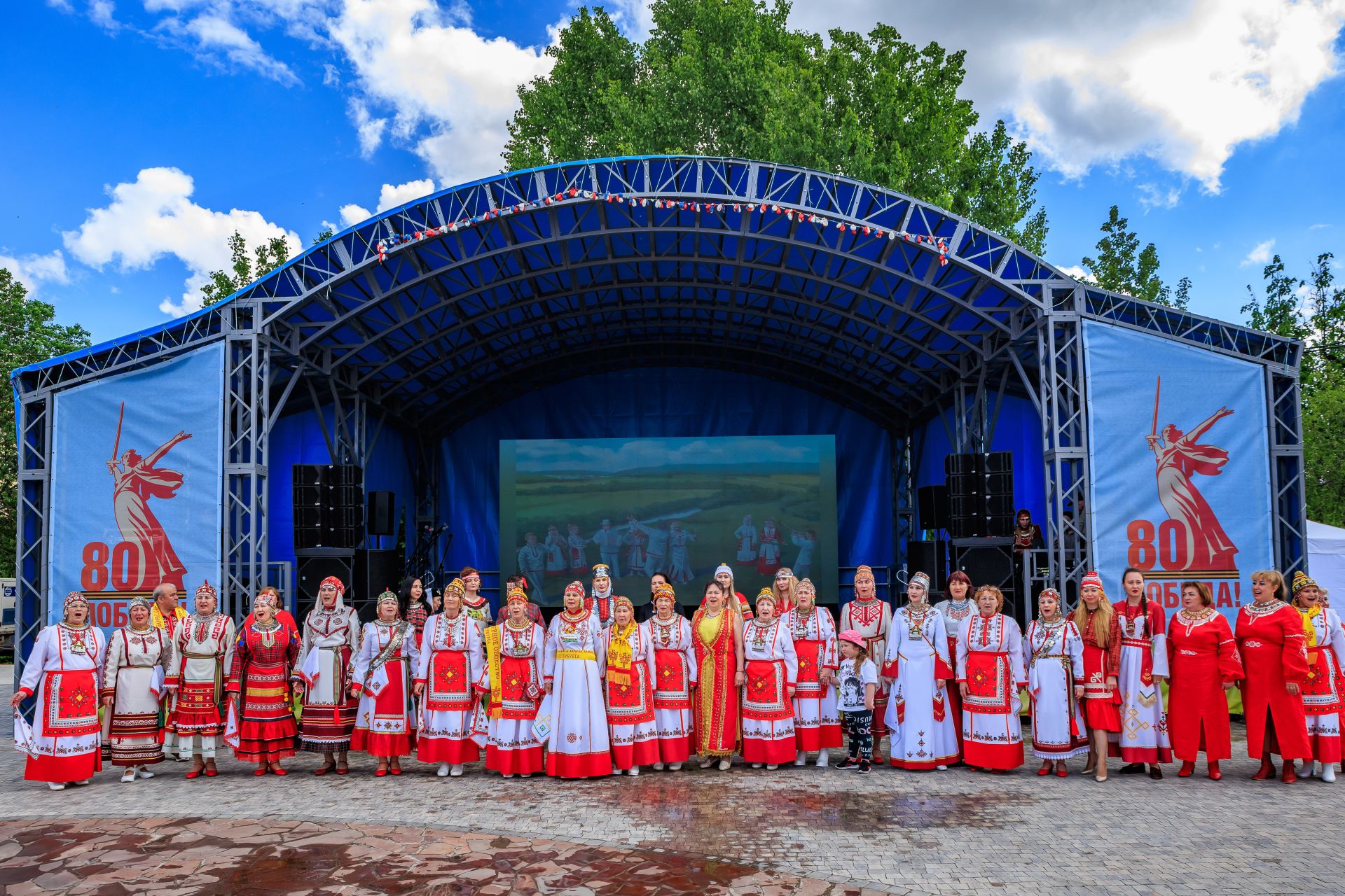 Ленинград облаçӗнчи Бугры хулинче пӗрремӗш хут Акатуй иртрӗ