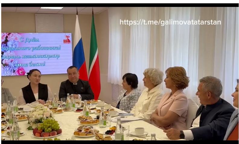 Рустам Минниханова çитес суйлава хутшăнма ыйтнă