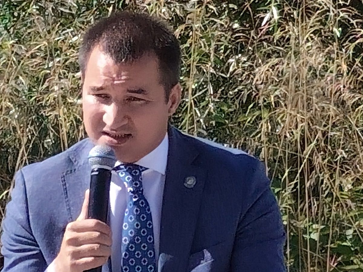 Аксусемпе теччӗсене, алексеевскисемпе çӳлтусене савăнмалăх