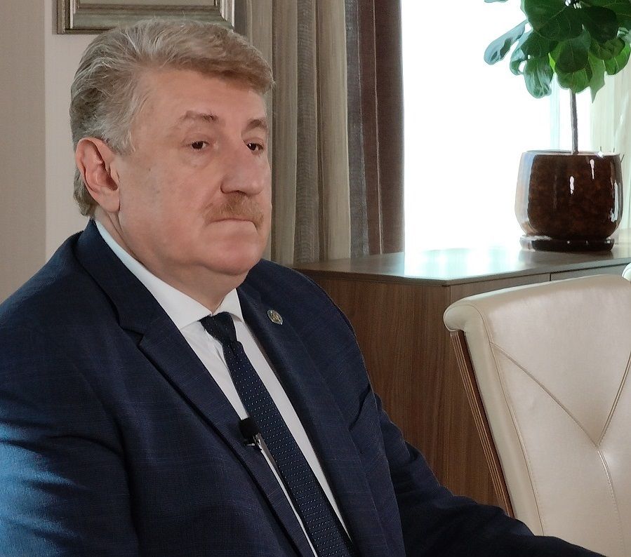 Пулăшуçăсем хатӗрех, чӗн кăна,  анчах саншăн сасăлакан çук